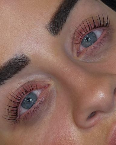 Korean lash lift & tint